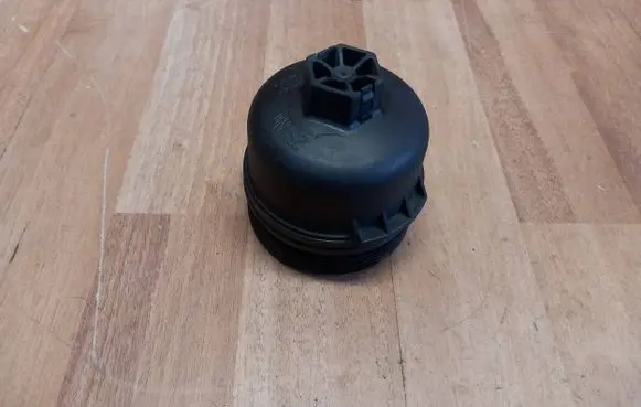 Peugeot 407 Oil filter cover 1103L7 1103P8 73500070