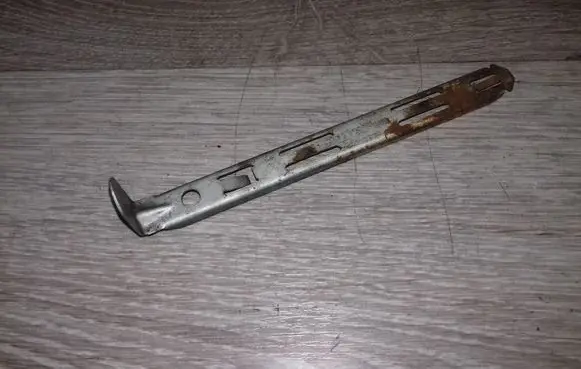 Volvo XC90 Headlight/headlamp mounting bracket 8637181