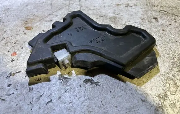 Toyota Yaris Other engine bay part 557350D040