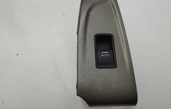 Honda Accord Electric window control switch 35770TL4E11M1