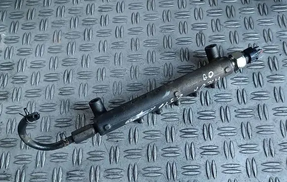 Toyota Hilux (AN10, AN20, AN30) Fuel main line pipe 894587101 22H10 6121
