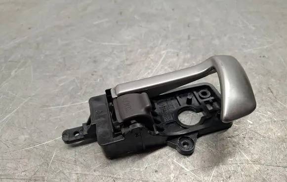 Hyundai Santa Fe Rear door interior handle 82613CM000