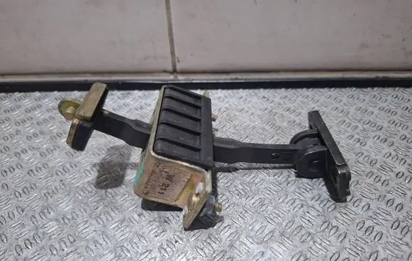 Mercedes-Benz E AMG W211 Rear door check strap stopper