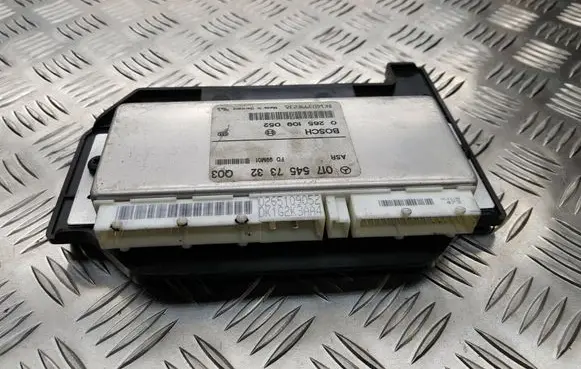 Mercedes-Benz E W210 ABS control unit/module 0175457332 Q03