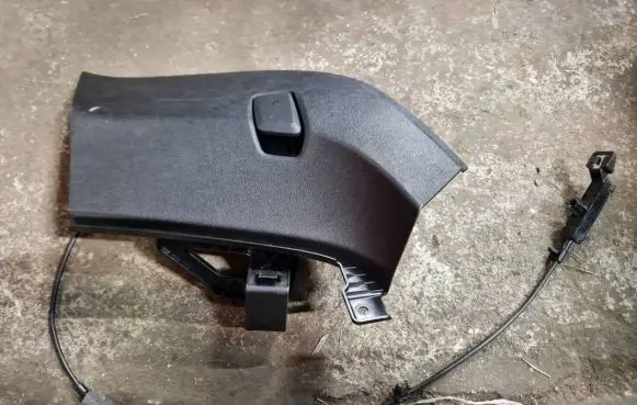 BMW X4 G02 (D) pillar trim (bottom) 7424557 89136012 7491955