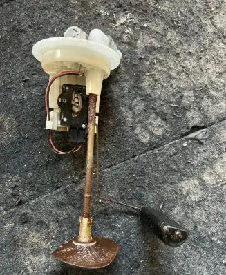 Subaru Outback Fuel level sensor 