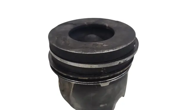 Piston