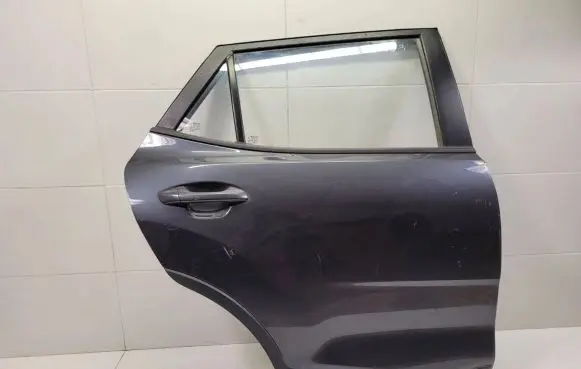 KIA Stonic Rear door