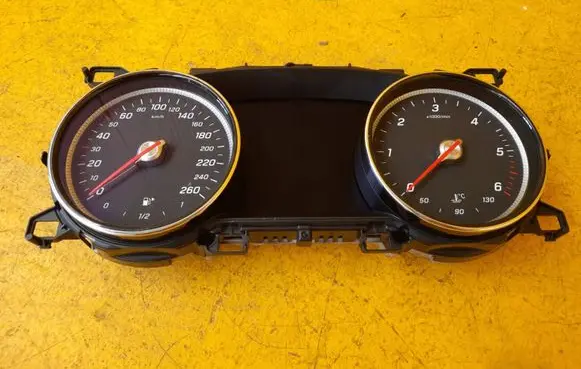 Mercedes-Benz E W213 Speedometer (instrument cluster) A2139000529
