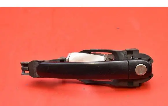 Volkswagen PASSAT B5 Front door exterior handle 