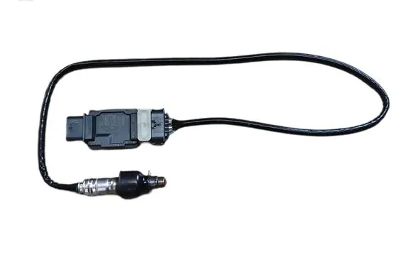 BMW 1 F70 Exhaust gas pressure sensor 13628490587 8490587 125132854605