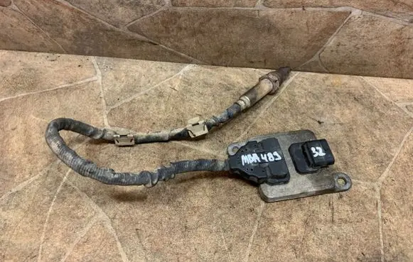Mercedes-Benz CLS C218 X218 Lambda probe sensor A0009053403