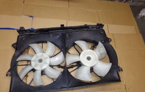 Toyota Corolla E120 E130 Air conditioning (A/C) fan (condenser) 