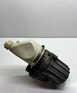 Opel Astra G Power steering pump 13276990