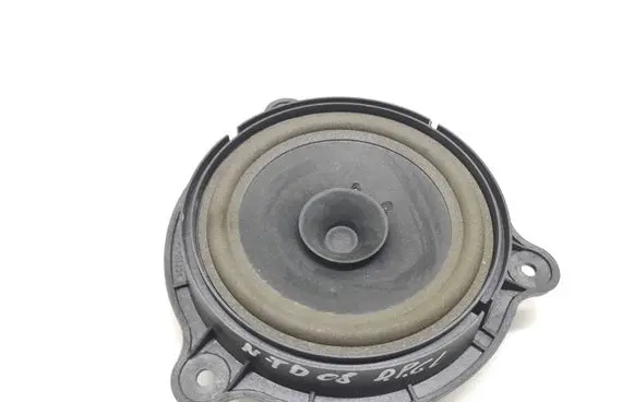 Nissan Tiida C11 Rear door speaker