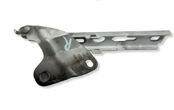 Audi Q3 8U Engine bonnet/hood hinges 8U0823302