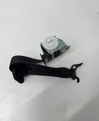 BMW 1 E81 E87 Front seatbelt 9117219