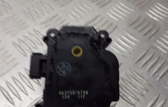Honda Accord A/C air flow flap actuator/motor 063700-6790