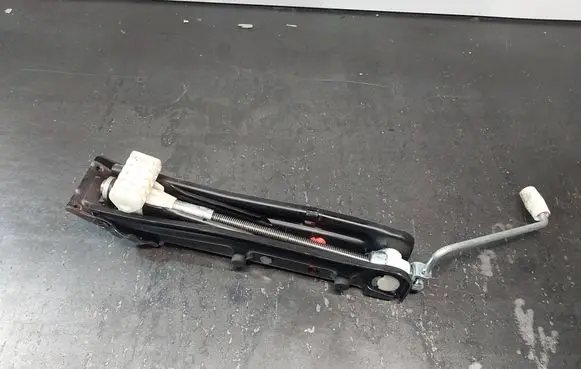 BMW 3 E46 Lift Jack 1094911