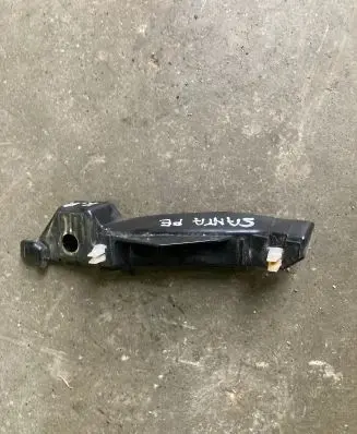 Front bumper mounting bracket