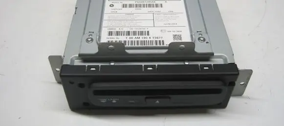 Jeep Grand Cherokee CD/DVD changer P05091245AE