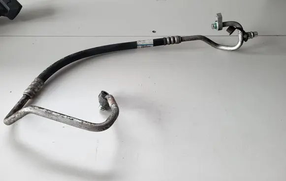 KIA Pro Cee'd II Air conditioning (A/C) pipe/hose 97762A2750