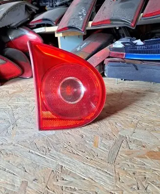 Volkswagen Golf V Tailgate rear/tail lights 1K6945093E