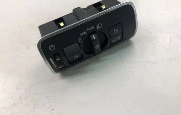 Volvo V60 Light switch 30739448