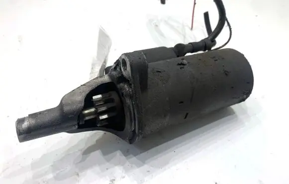 Volkswagen PASSAT B5.5 Starter motor 059911023H