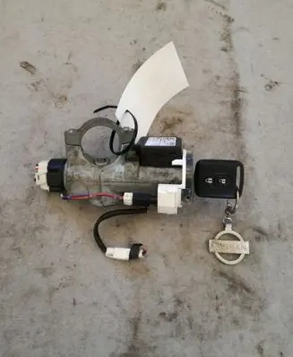 Nissan Primera Ignition lock