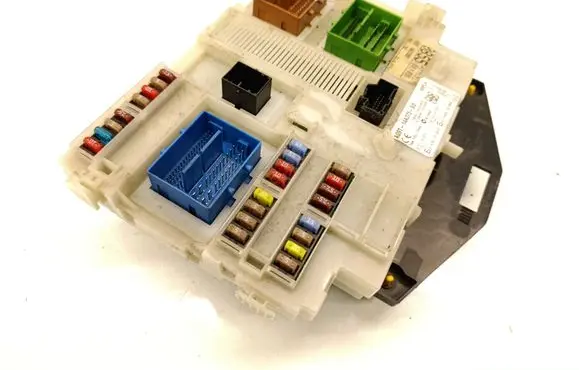 Ford S-MAX Fuse module AG9T14A073BD