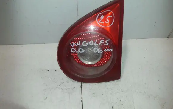 Volkswagen Golf V Tailgate rear/tail lights 1K6945259