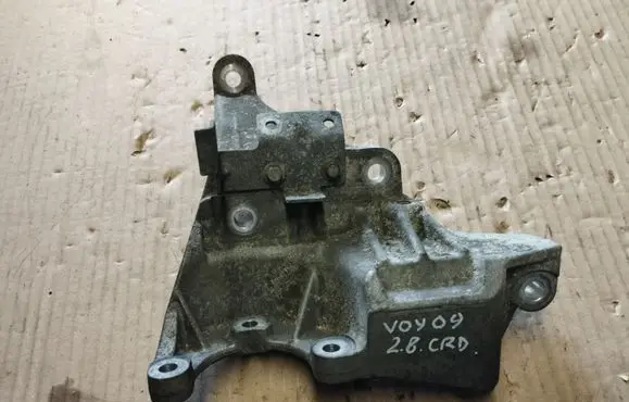 Chrysler Voyager Power steering pump mounting bracket 90513157F