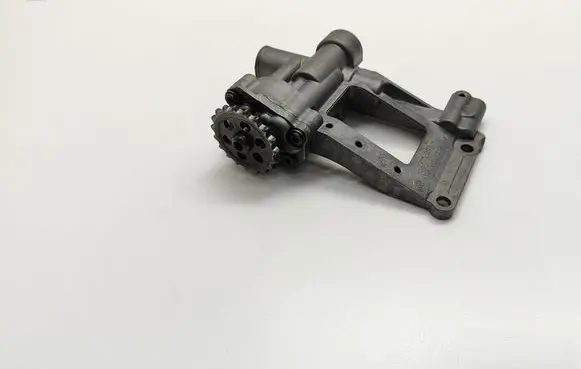 BMW 5 E60 E61 Oil pump 7792945 11417792945 8706651416
