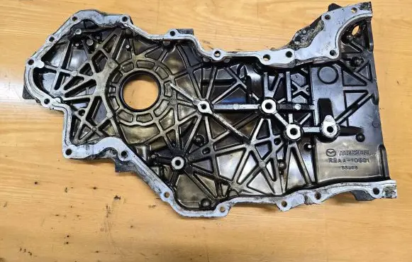 Mazda CX-7 Timing chain cover R2AA10501 S5209