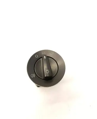 Volkswagen Golf IV Light switch 1C0941531
