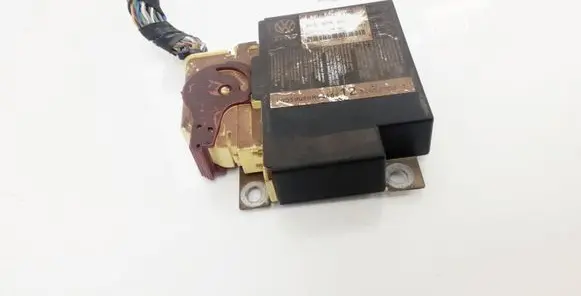 Volkswagen PASSAT B6 Airbag control unit/module 3C0909605 391121