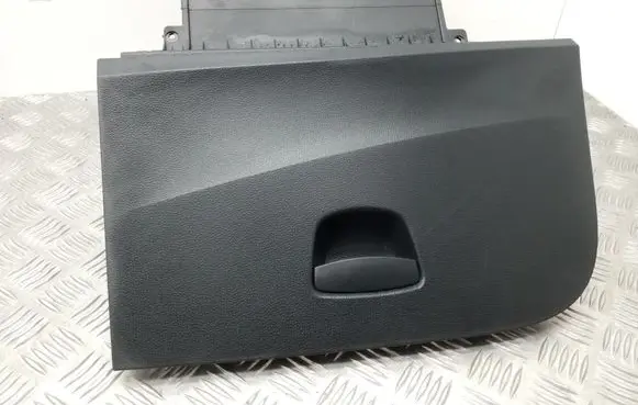 Seat Ibiza IV (6J,6P) Glove box set 6J1857103E 6J0880204A 6J1857114B