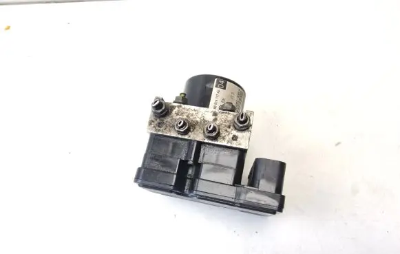 Skoda Octavia Mk2 (1Z) ABS Pump 1K0907379AQ 1K0614117AJ