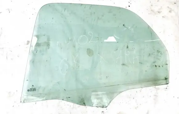 Rear door window glass