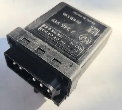 BMW 5 E39 Glow plug pre-heat relay