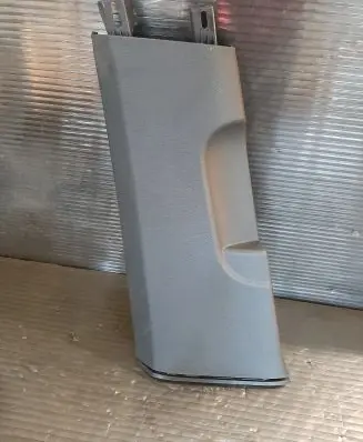 (B) pillar trim (bottom)