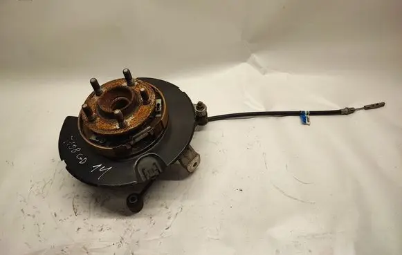 Dodge Challenger Rear wheel hub 68079760AA P68079761AA