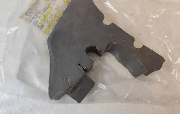 Audi Q5 SQ5 Fender foam support/seal 8R0821198