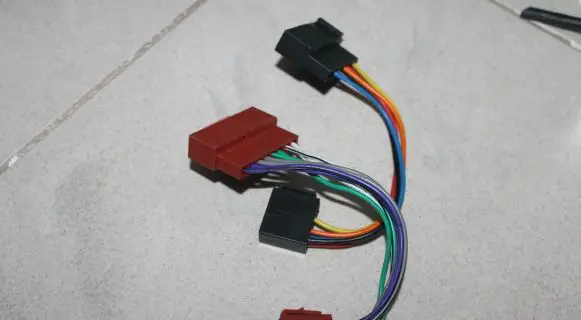 Ford Mondeo Mk III Sound system wiring loom ISOEURO