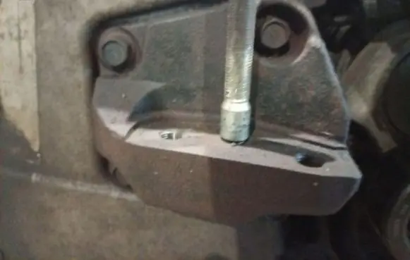 Honda Accord Engine mounting bracket