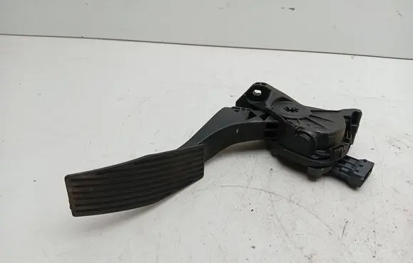Opel Ampera Accelerator throttle pedal 13252702 6PV00976507