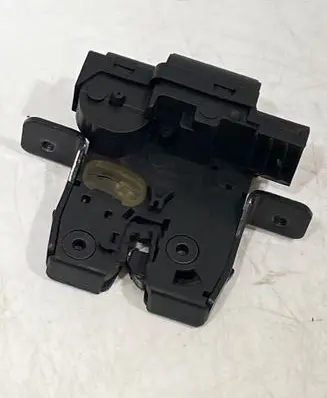 Nissan Qashqai Tailgate/trunk/boot lock/catch/latch 90502AV79E 23B07795