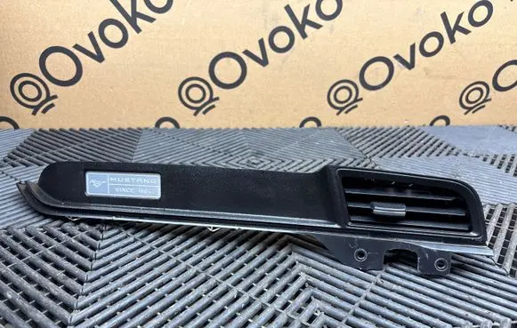 Ford Mustang VI Dashboard glove box trim FR3B63044B88