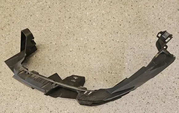 Mercedes-Benz GL X166 Headlight/headlamp mounting bracket A1666200591 1666200591